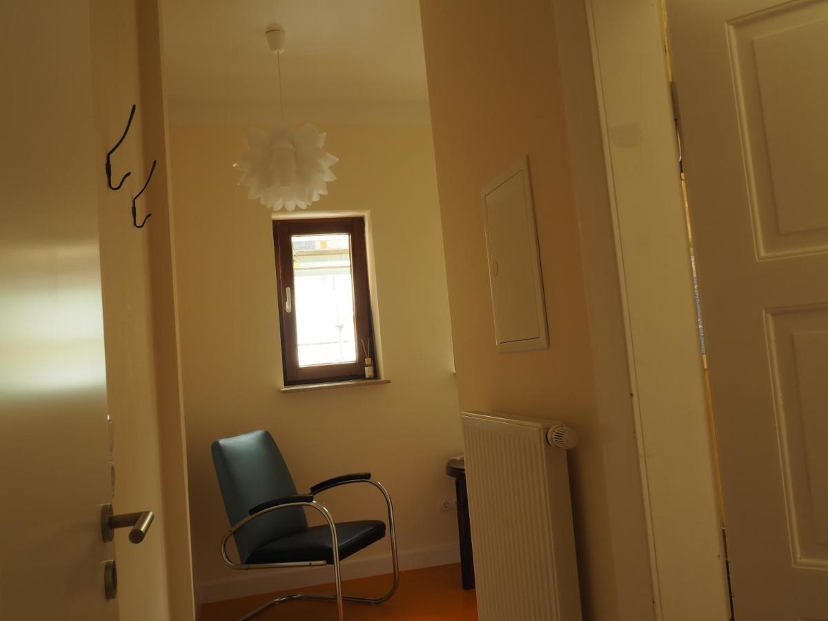 Bed and Breakfast Emmas Нойштадт-ан-дер-Вайнштрасе Экстерьер фото